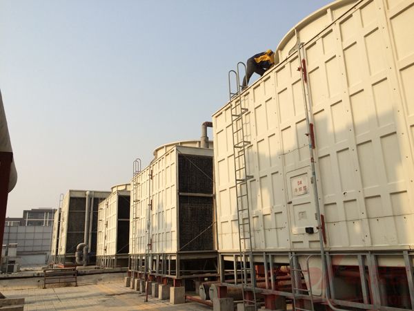 冷却塔改造现场